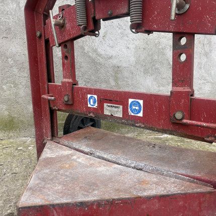 Fairport 20 Tonne Block Splitter
